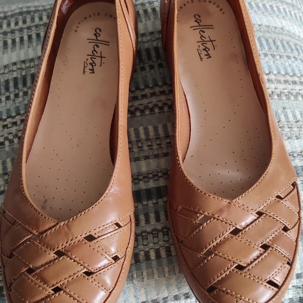 Clark's Collection Slip on Woven Toe Brown Leather Flats size 8 1/2 M